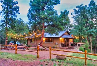 Pine Ridge - Memories are made here! has Balcony rooms