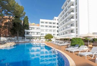 Hotel Palmira Madrigal has Balcony rooms