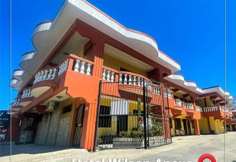 Hotel Wilson Anexo allows 18 year olds to book a room