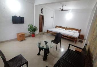 Tapovan Farm House has Balcony rooms