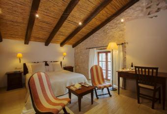 Monn  ber Vell has rooms with a private hot tub