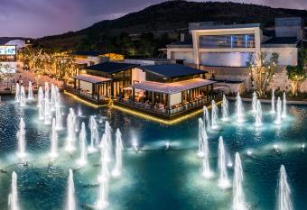 Silverstar Hotel has Balcony rooms