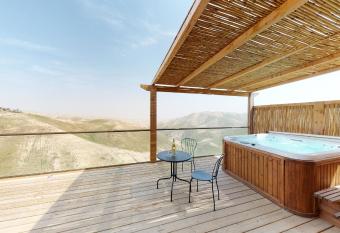 Genesis Land Desert hospitality has Balcony rooms