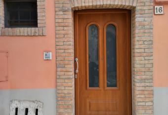 La Casa al Centro has Balcony rooms