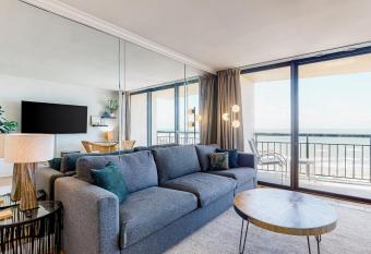 Gone Gulfin' has Balcony rooms