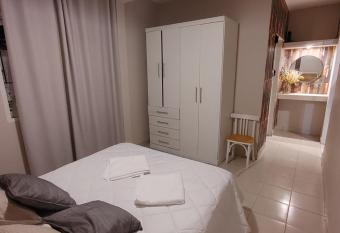 Departamentos Cerca del cerro de La Virgen allows 18 year olds to book a room