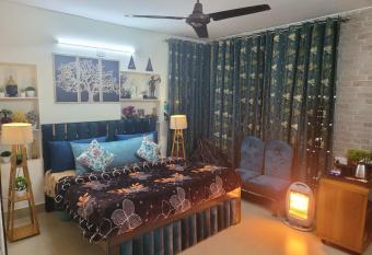 Dhairya s Villa 1BHK Deluxe Cozy Jude Occazia has Balcony rooms