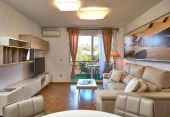 ALMA 12 has Balcony rooms