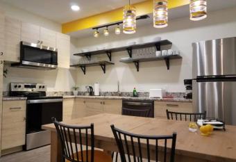 Super Close to Hot Spots in Ohio City, Cleveland allows 18 year olds to book a room