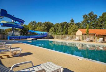 Mobil Home sur Camping 3* allows 18 year olds to book a room