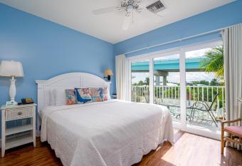 Harbour House at the Inn 313 has Balcony rooms