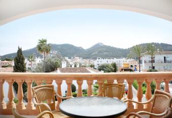 La Pergola Mallorca allows 18 year olds to book a room