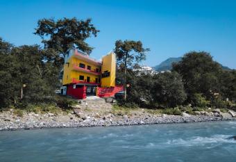 Utsav riverbank homestay has Balcony rooms