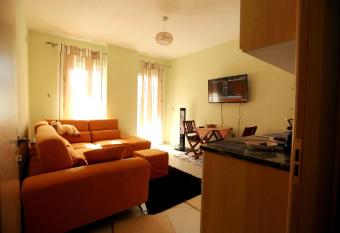 Lakeside apartment allows 18 year olds to book a room