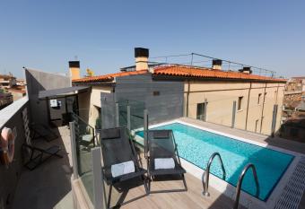 Catalonia Plaza Mayor Salamanca has Balcony rooms