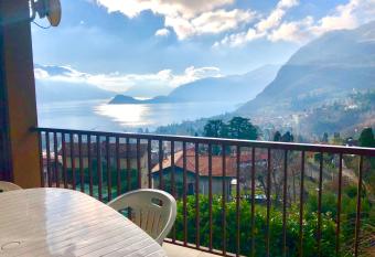 Le Terrazze piscina e tennis 10 min dal centro allows 18 year olds to book a room