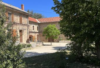 L Ermitage allows 18 year olds to book a room