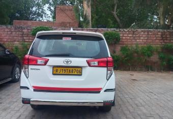 JAGDAMBA TOUR AND TRAVELS allows 18 year olds to book a room