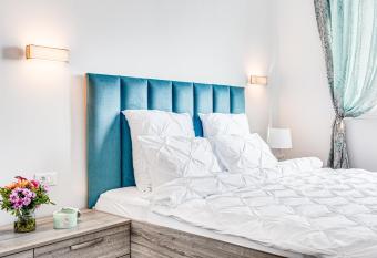 ARI Brownie Apartment has Balcony rooms