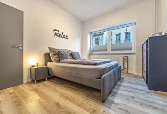 Sanierter Wohntraum in Linden has Balcony rooms