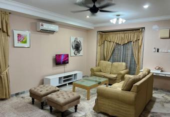 D   Lestari Homestay has Balcony rooms