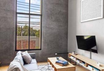 +MS +  nico loft +Inmejorable ubicaci  n +Arcos loft 1 allows 18 year olds to book a room