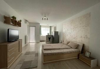 Hanna s Apartament has Balcony rooms