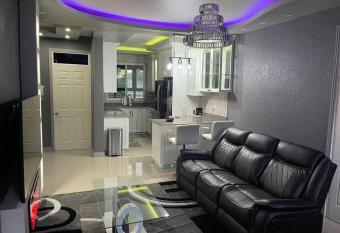 Lovely 2 Bedroom Rental unit with pool & jacuzzi has Balcony rooms