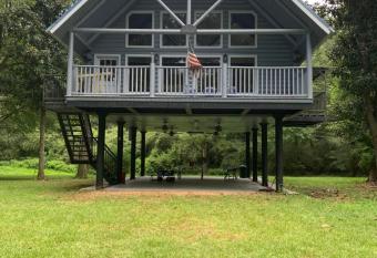 The Refuge has Balcony rooms