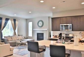 Cheerful 4-bedroom home with an indoor fireplace has Balcony rooms