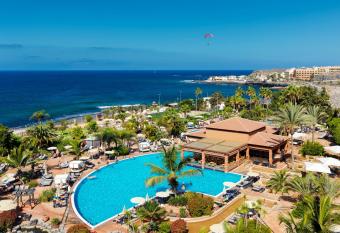 H10 Costa Adeje Palace allows 18 year olds to book a room