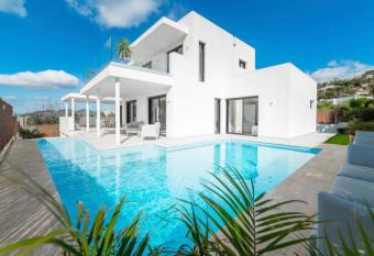 Modern Eivissa Lovers villa for families and couples has Balcony rooms