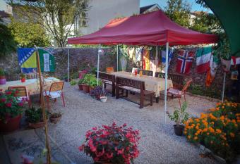 Hostel Majdas allows 18 year olds to book a room