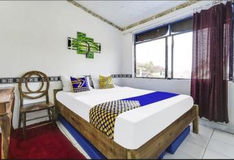 Losmen Sare Ngebluk has Smoking rooms