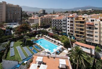 Catalonia Las Vegas allows 18 year olds to book a room