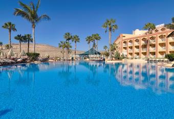 H10 Playa Esmeralda - Adults Only allows 18 year olds to book a room