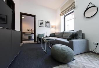 Habitat - The Old City Center Flat allows 18 year olds to book a room