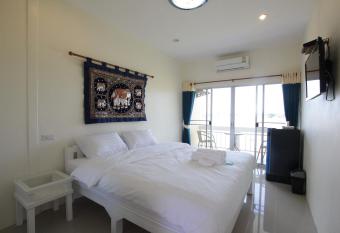 Him Doi House @Doisaket has Balcony rooms