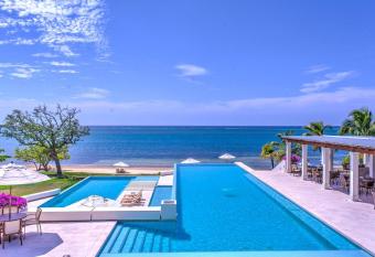 Las Verandas Hotel & Villas has Balcony rooms