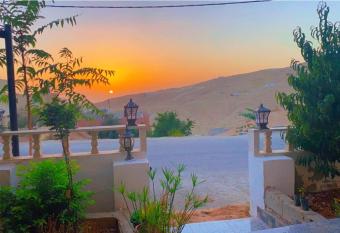 Petra Rose Apartment has Balcony rooms