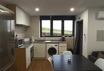 AL Rosa Esperan  a has Balcony rooms