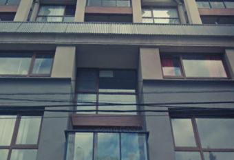 Mono Ambiente en bariloche allows 18 year olds to book a room