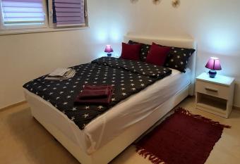 Lux Snezana has Balcony rooms