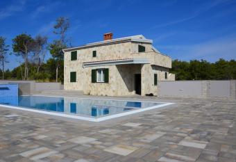 Villa Sana has Balcony rooms