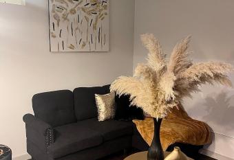 NEW Modern Luxury High Rise has Balcony rooms