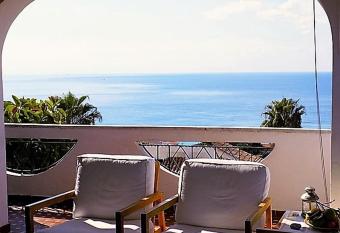 Le Case di Concetta has Balcony rooms