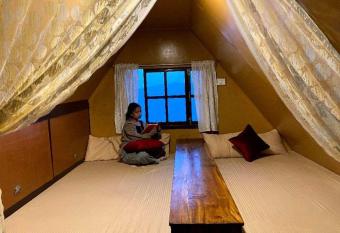 Raibas Homestay has Balcony rooms