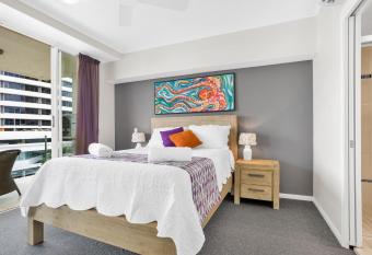 City Quays Accommodation has Balcony rooms