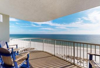 Tradewinds 601 has Balcony rooms