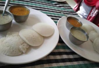 Malaiyur Residency has Balcony rooms